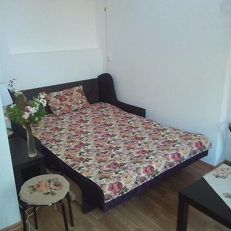 Brown Amber Apartment Liepaja Exterior photo